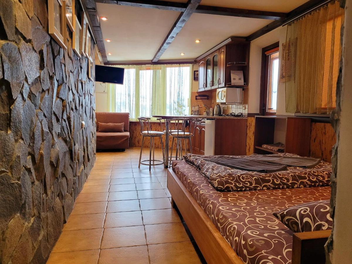 12 Місяців-Травень Hotel Slavske Exterior photo