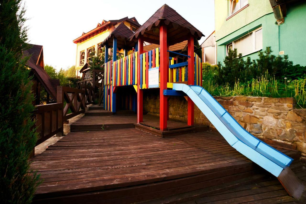 12 Місяців-Травень Hotel Slavske Exterior photo